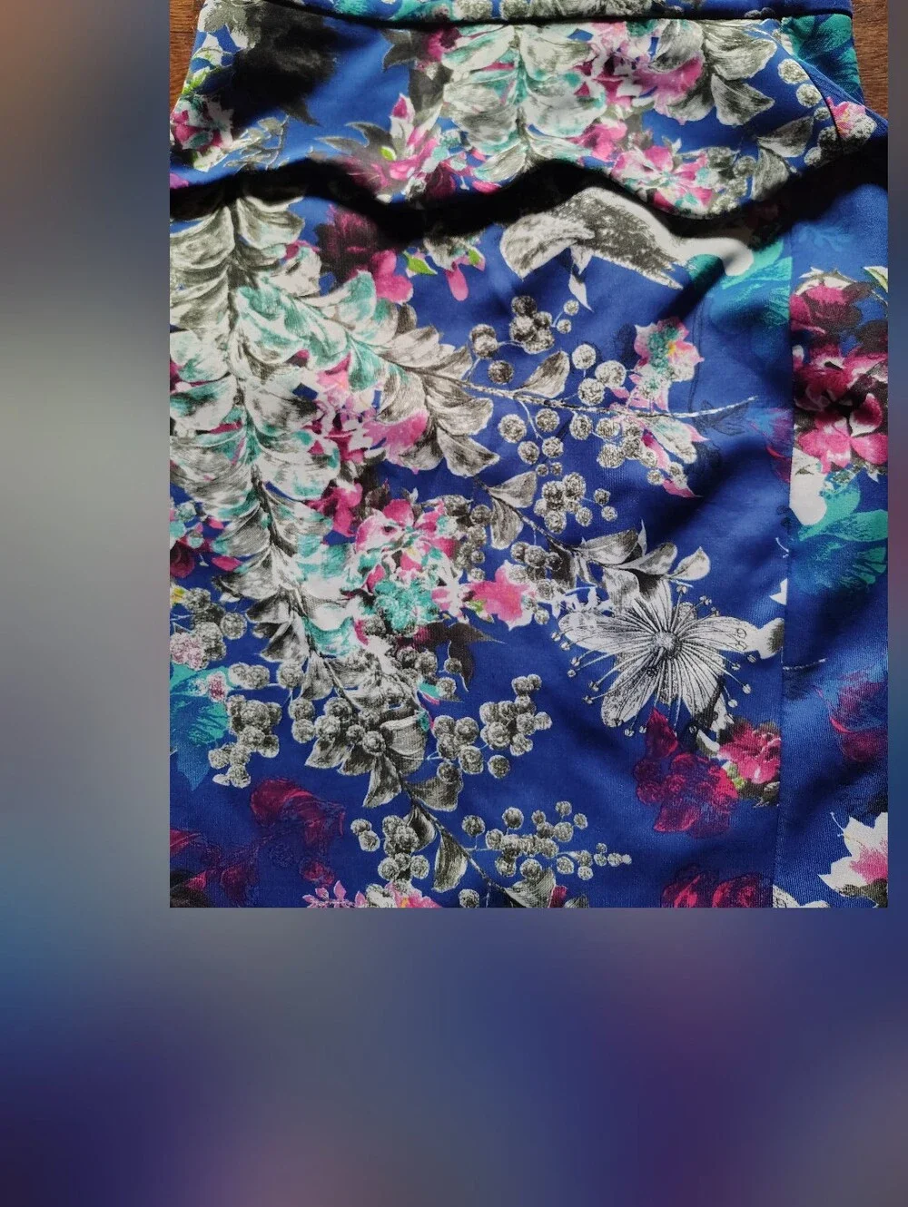 BEBE Blue Floral Pencil Skirt (SMALL)